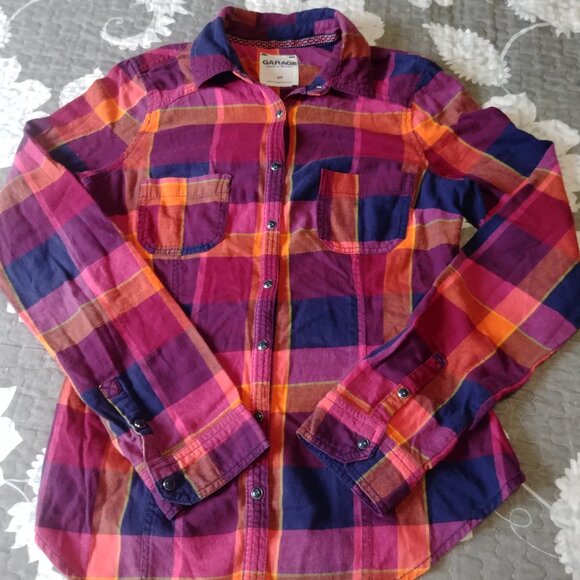 Garage Items, Cotton Shirt & Jogger , Size Small, Comfy clothes for your day off - Picture 2 of 7